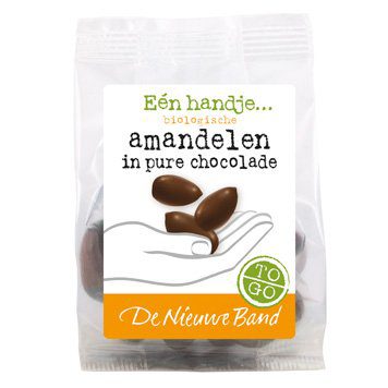 amandel in pure chocolade